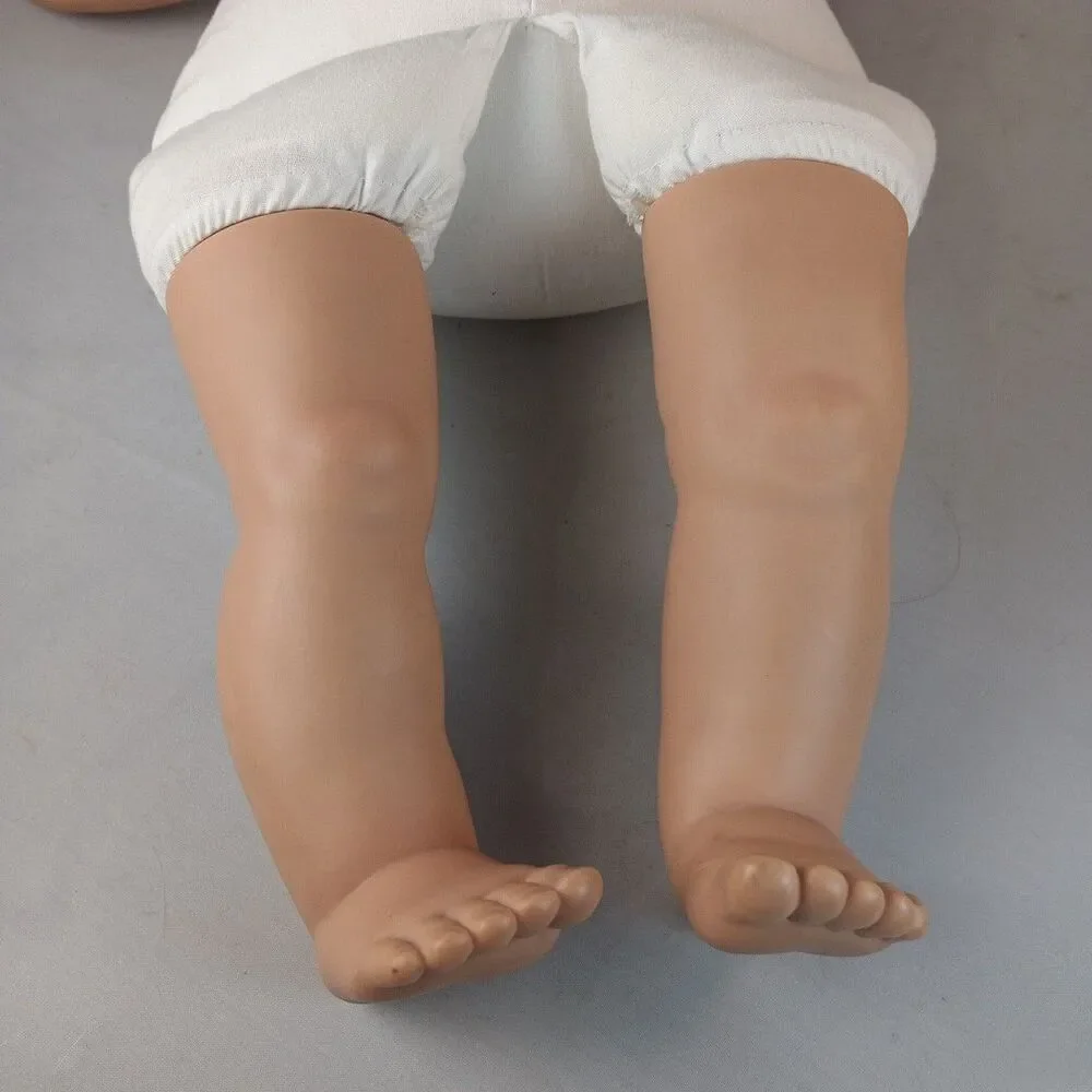 Pat Secrist Apple Valley Baby Doll 1991 Tara‎ Blonde No Clothes Realistic